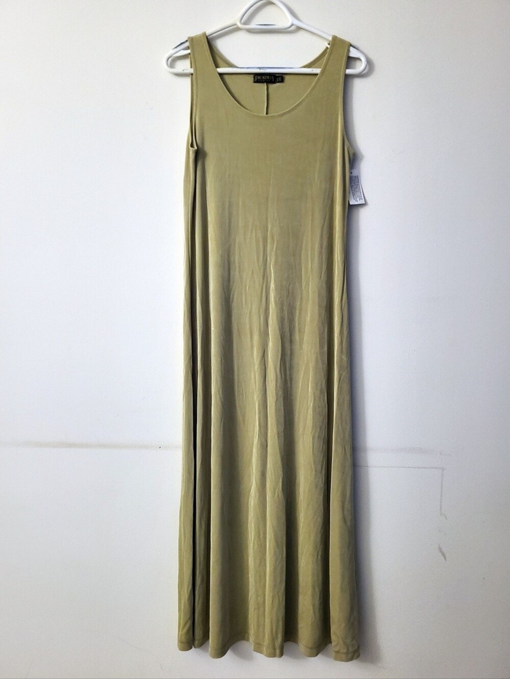 BNWT - Picadilly Fashion - (Size M) Women's Green Sleeveless Maxi Dress
